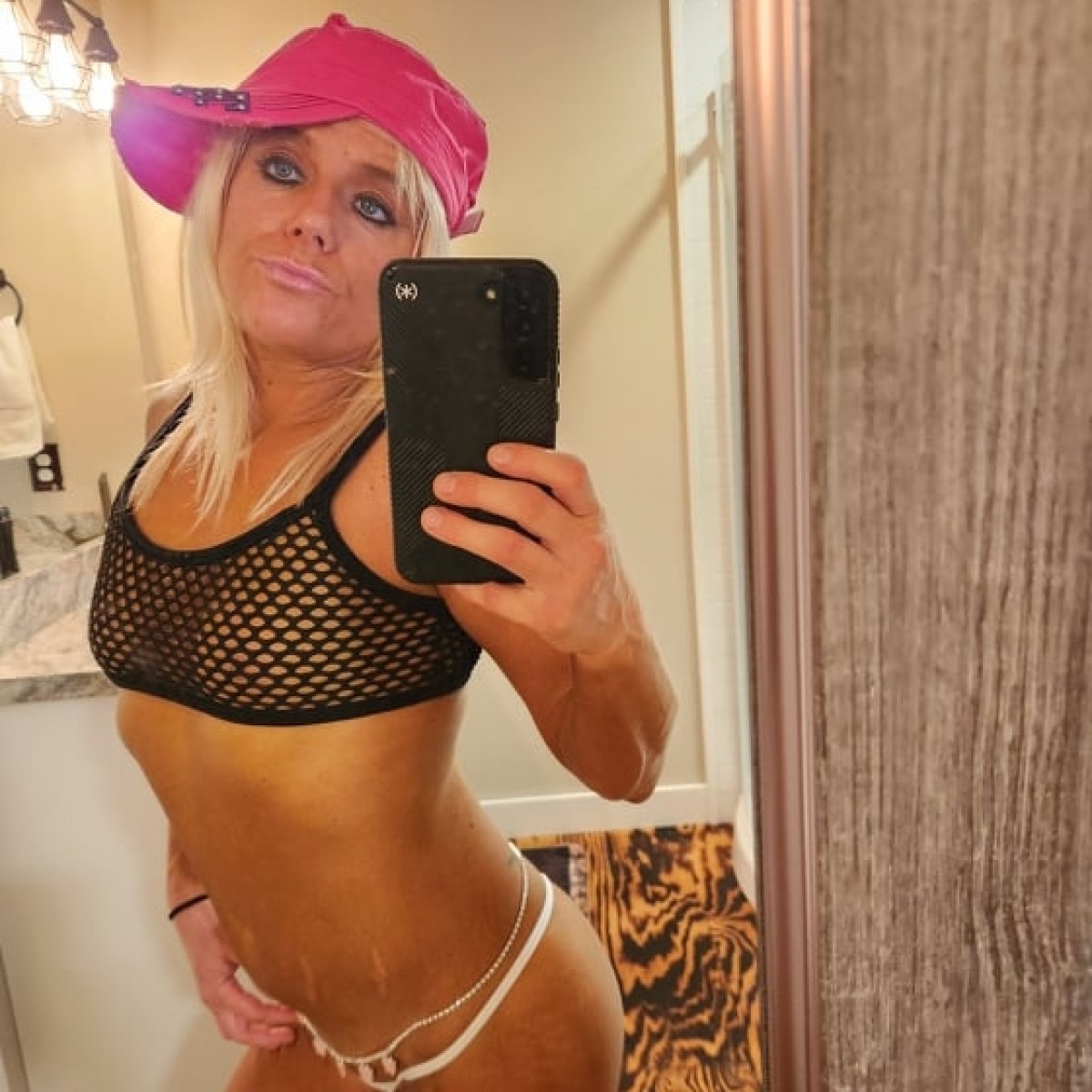 Mercedes1260's Photo