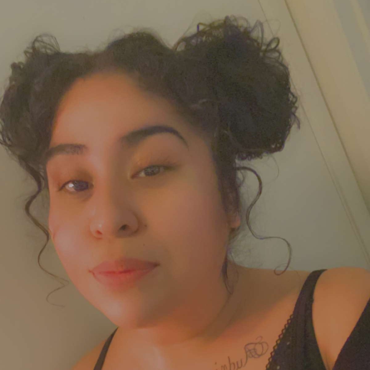 Lovely_Latina's Photo