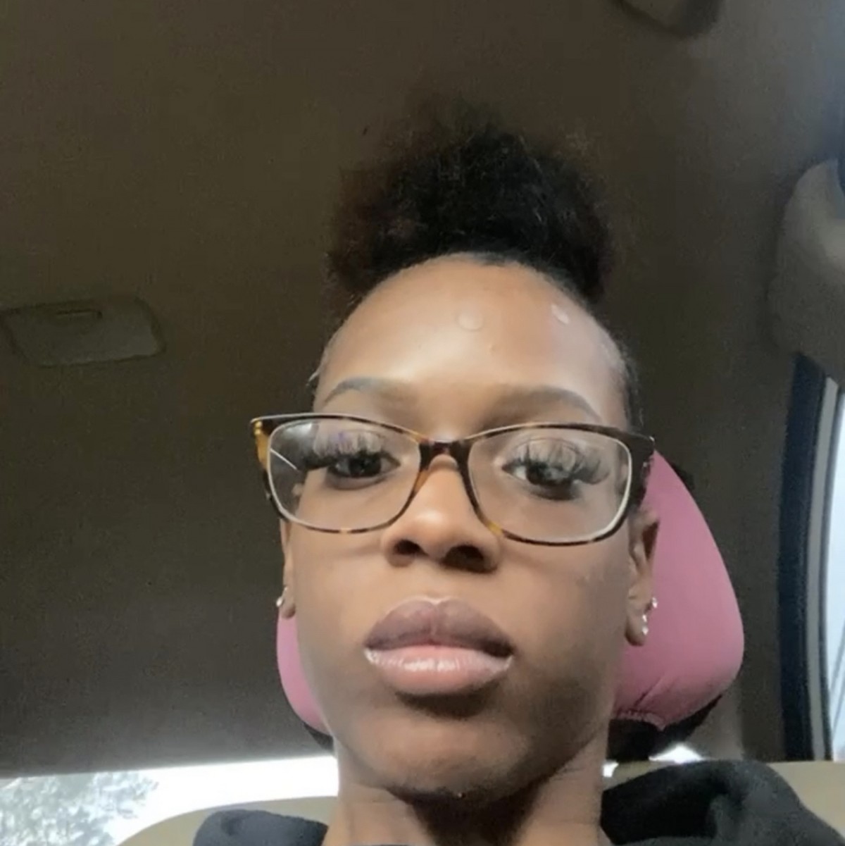 justcameforthekisses's Photo