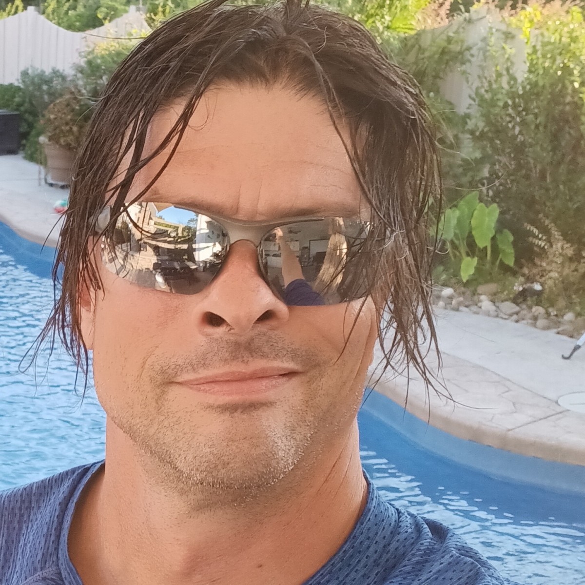 Bicuriousfantasy's Photo