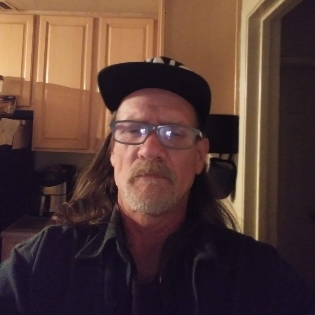 bicuriousslut682102's Photo