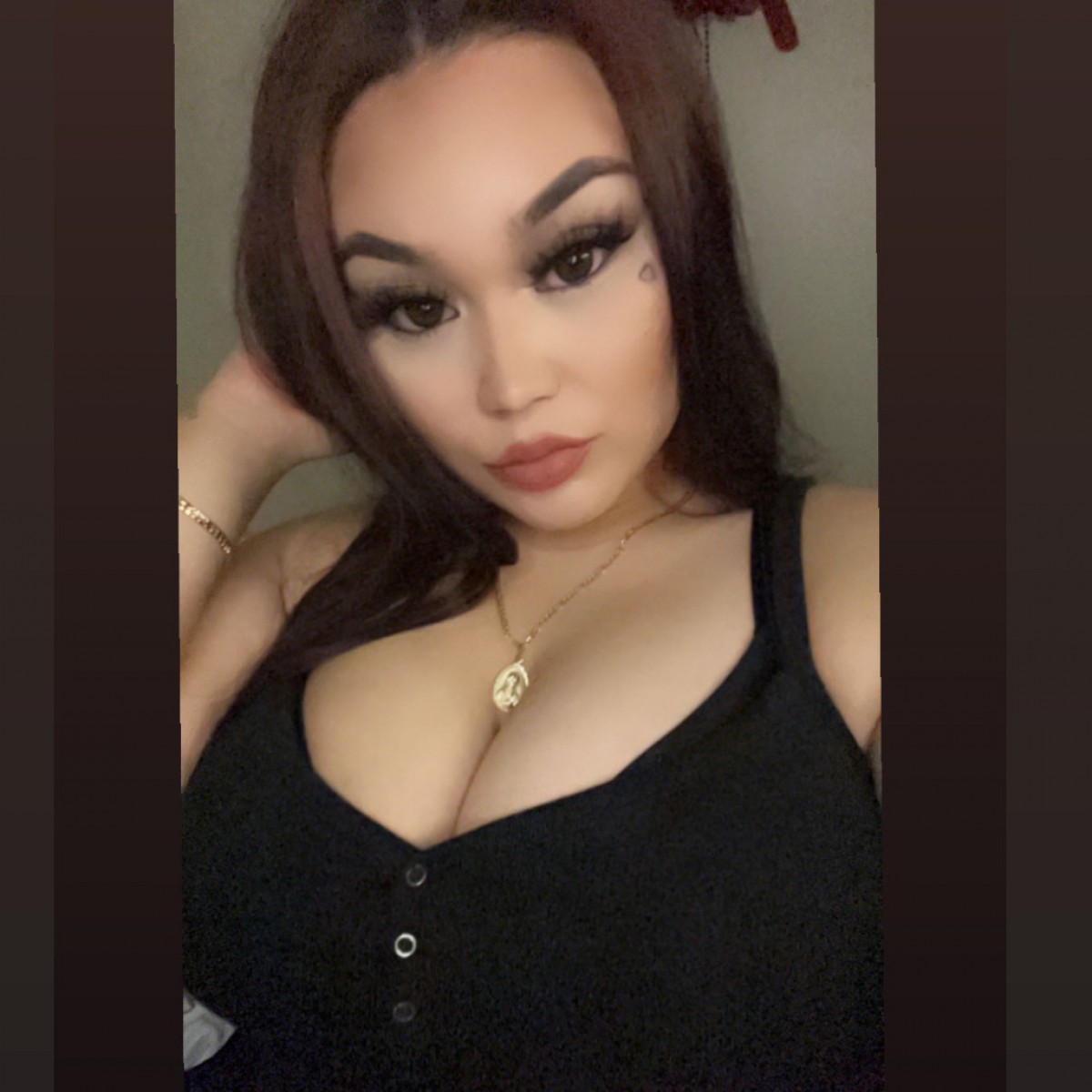 yulimonks15966's Photo